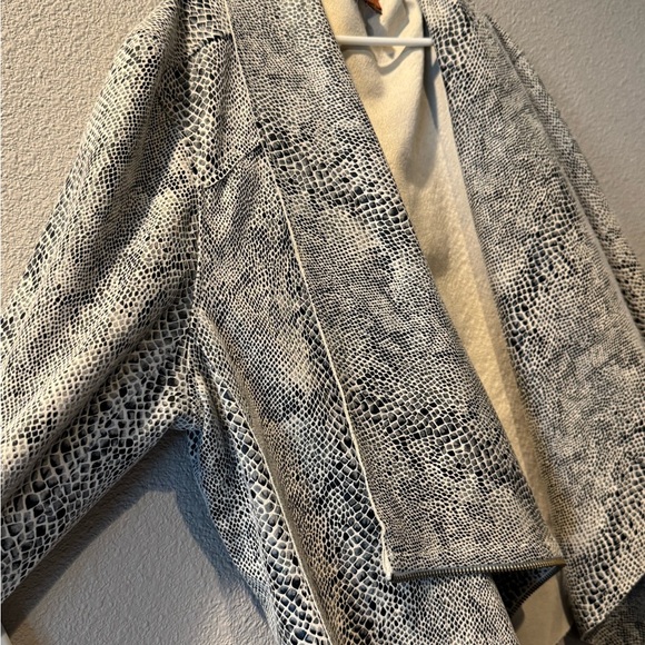 SCULLY Snakeskin Drape Cross Over Jacket Women’s Medium | Zip Front - Picture 4 of 6